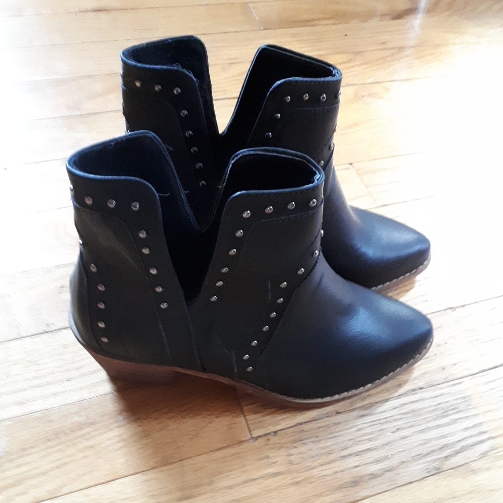 Black ankle boots